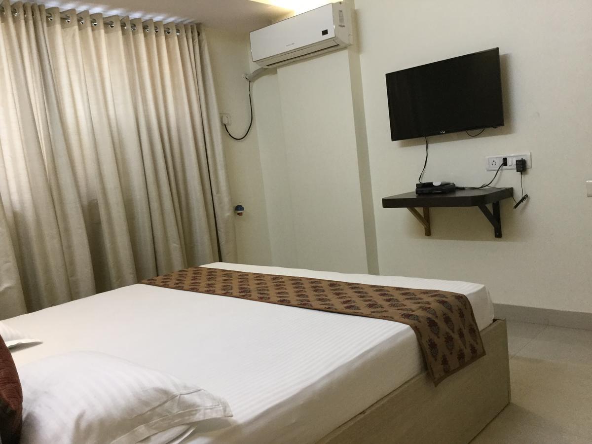 مومباي Arista Service Apartments المظهر الخارجي الصورة